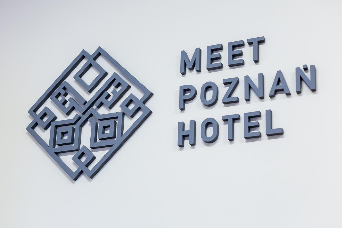 Meet Poznan Hotel Exterior photo